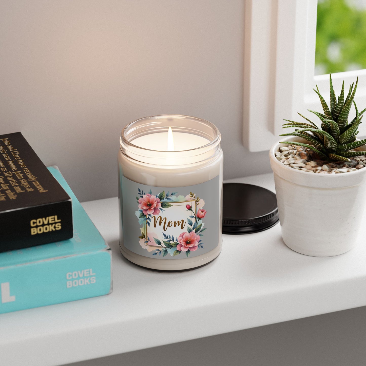 Mom Floral Soy Candle — 9oz Scented Jar (Mother's Day Gift)